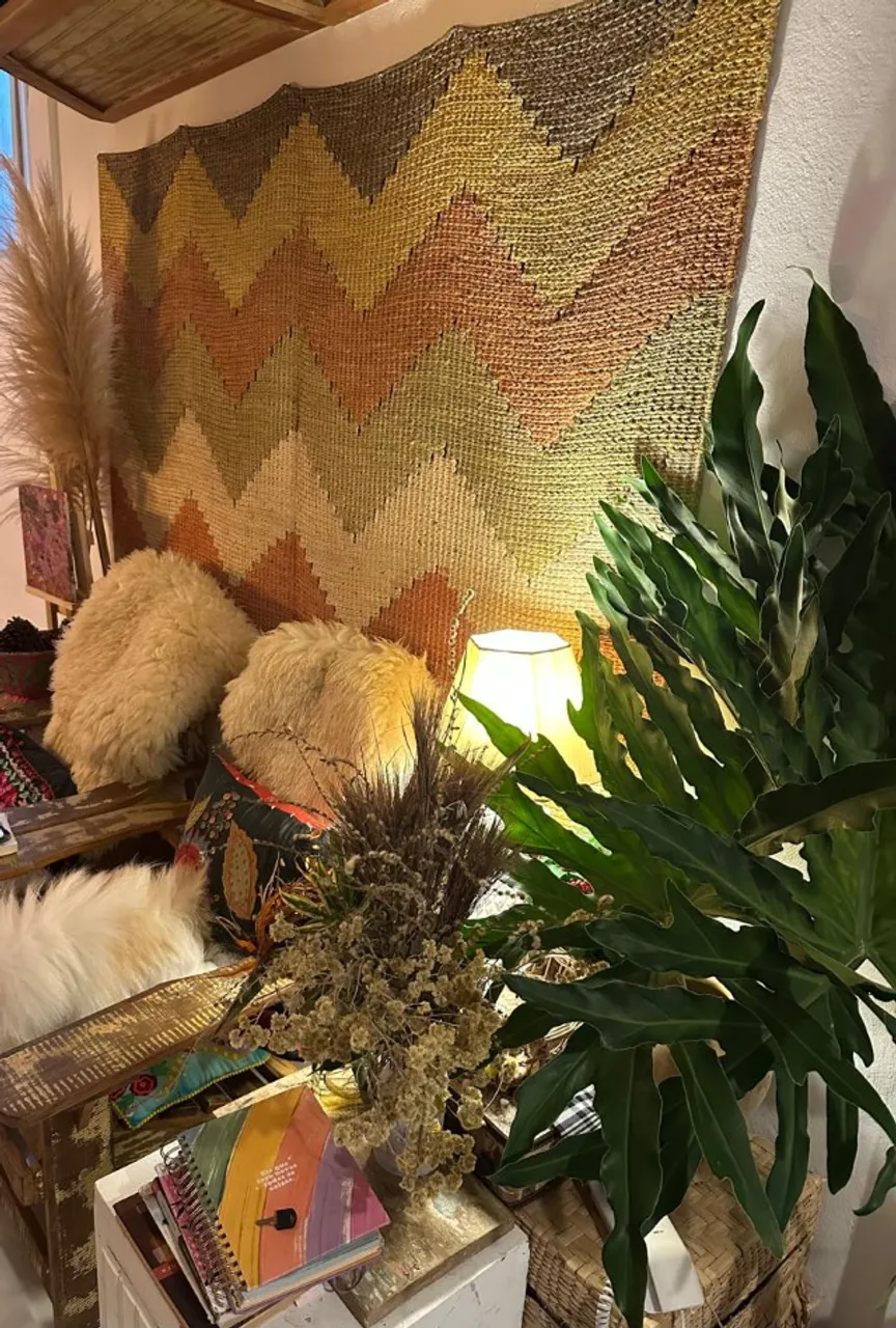 Alugo Quarto mobiliado para Mulher somente