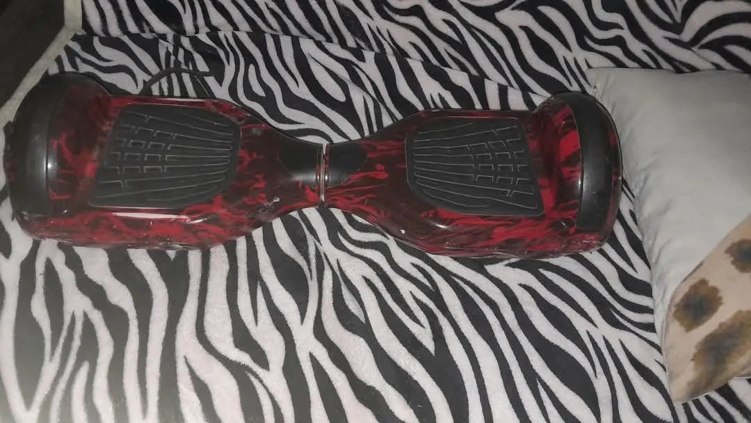 Hoverboard Preto e Vermelho