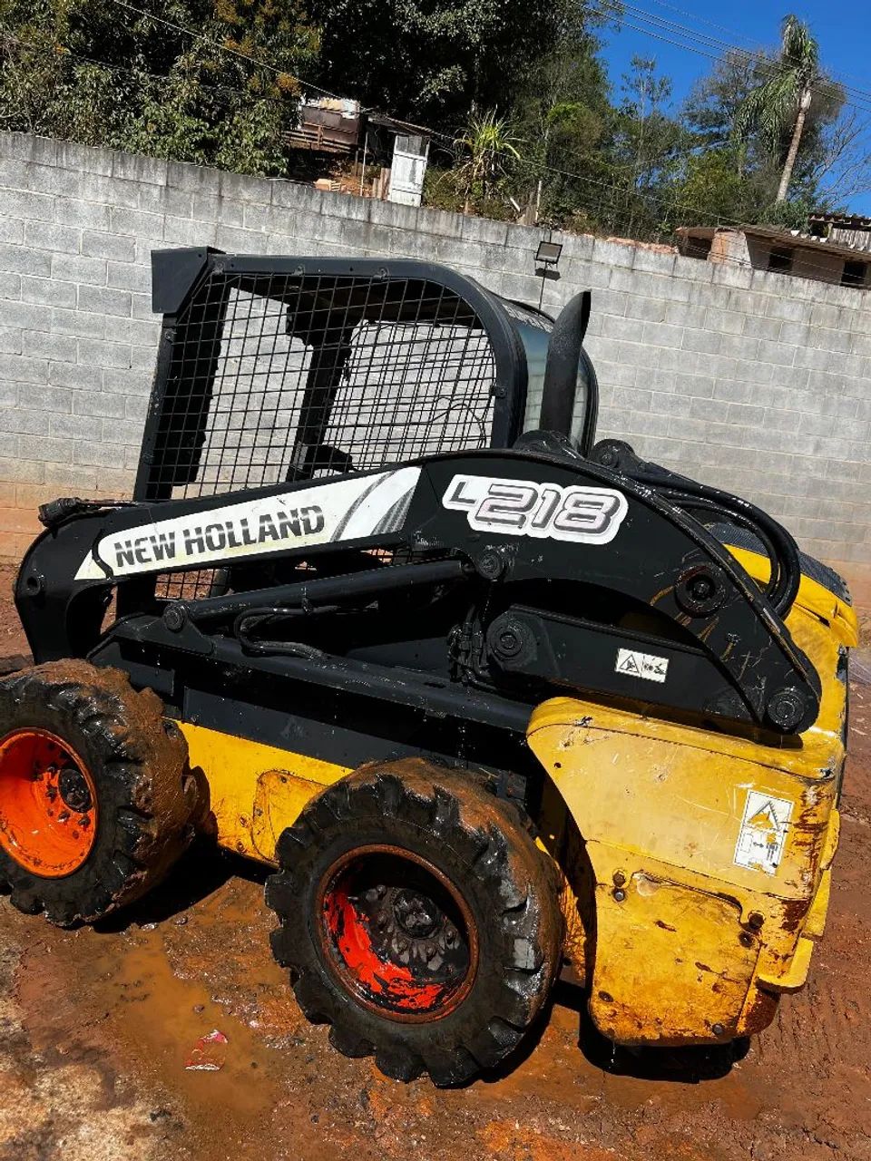 Mini Carregadeira Bob Cat 
