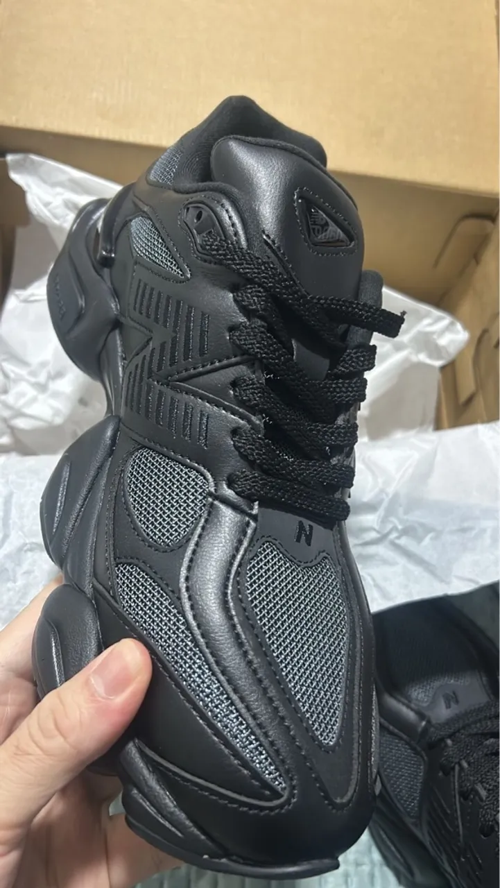 Tênis New Balance 9060 black original