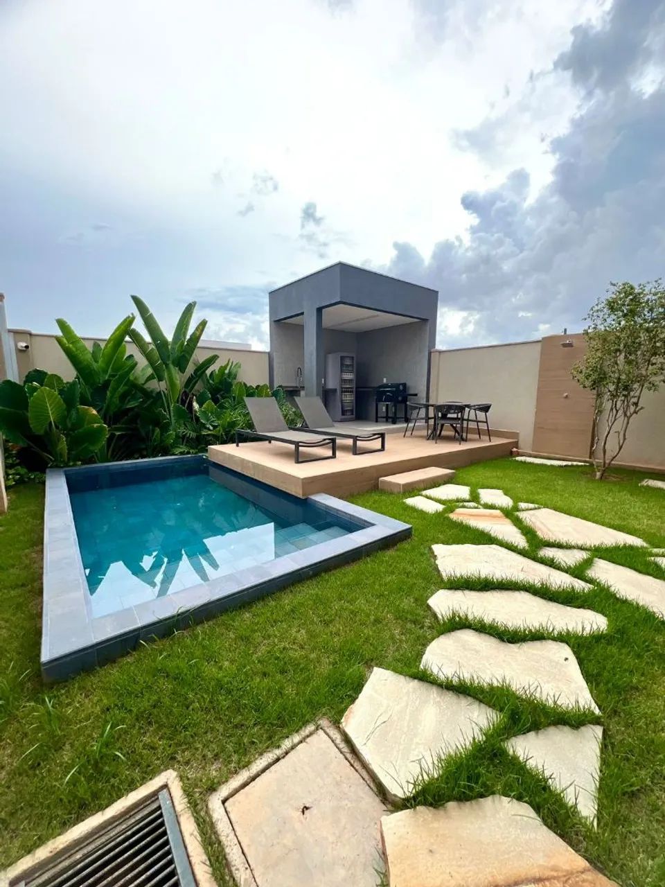 Casa em condomínio no Santa Cruz 2