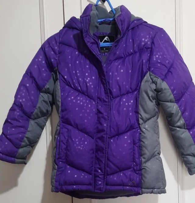 Casaco infantil Vertical9 cinza e roxo, com forro.