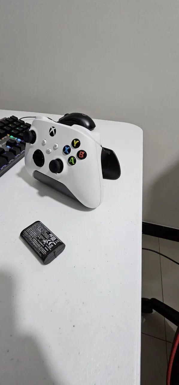 Carregador Hyperx Chargueplay Duo P-Xbox, cabo de 1400mah - Foto 2
