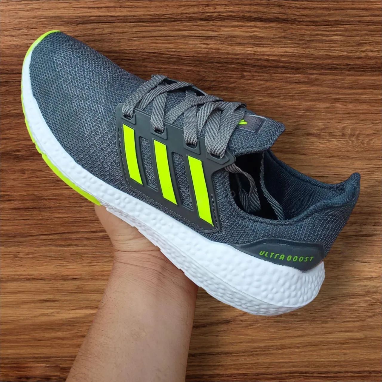 Tênis Adidas Ultraboost- Novo - Foto 4