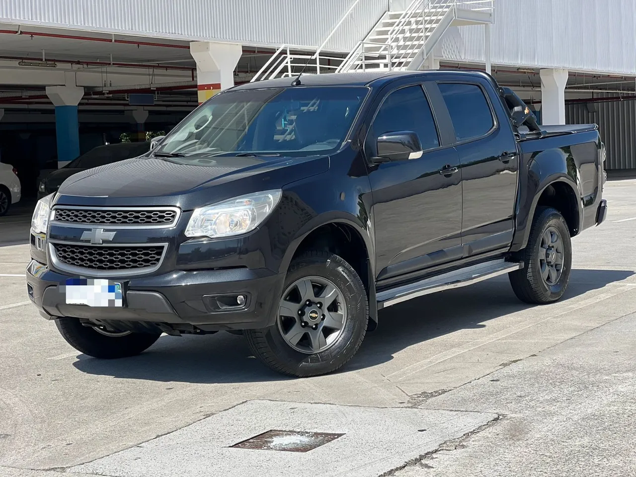 S10 impecável 4 pneus novos