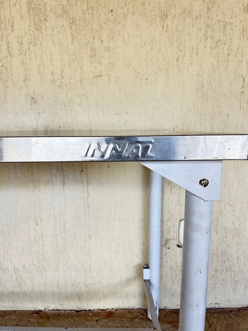 Mesa de Inox com Estrutura de Ferro Branca - Foto 3