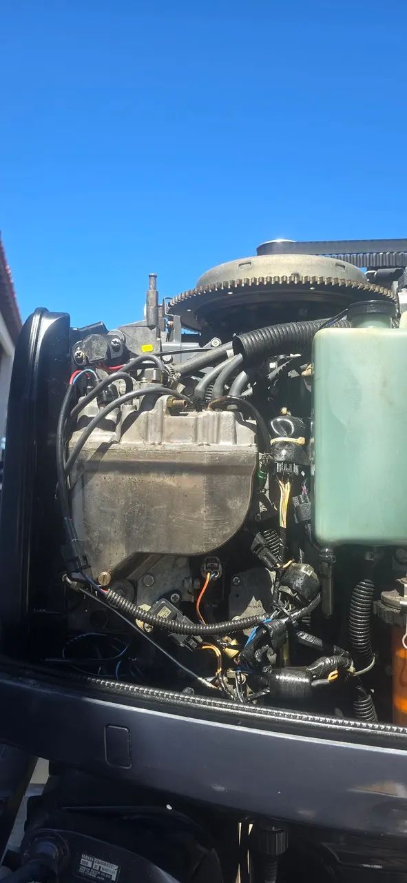 Motor de popa  Yamaha VMAX HPDI 300 hp 2 tempos.  - Foto 8