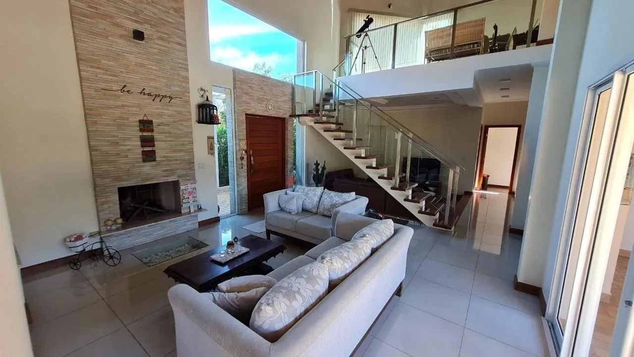 Casa à Venda em Vila Pinhal - 5 Dormitórios, 360m² - Foto 2