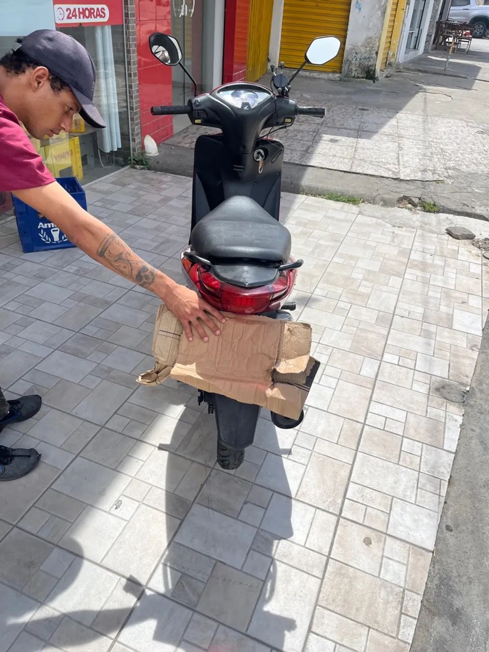 Vendo Moto BIZ 2015 - Foto 2