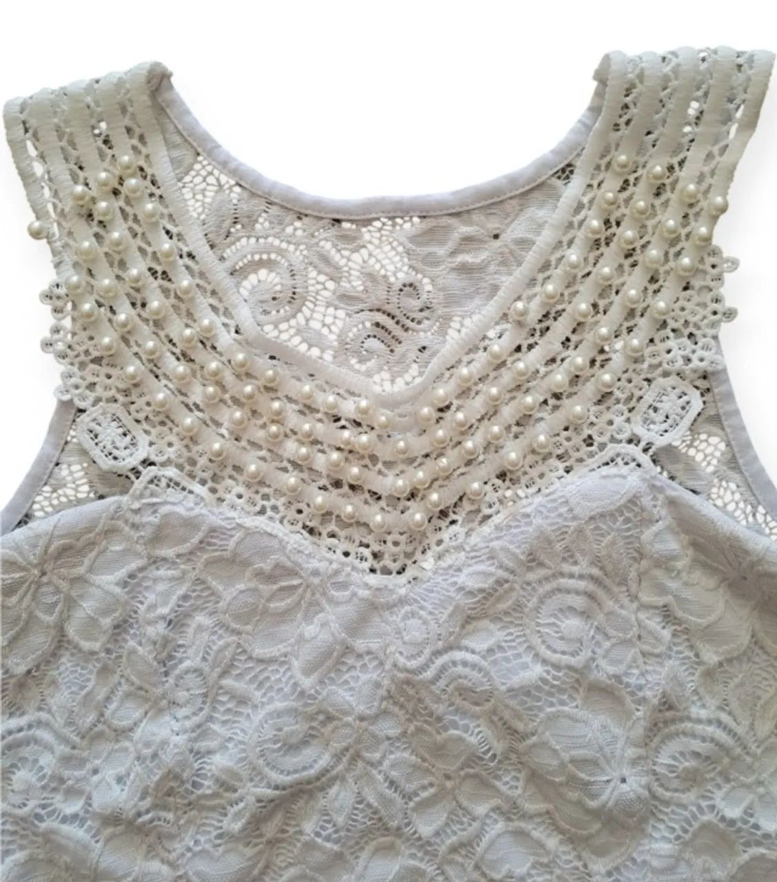 Mini Blusa de Renda Branca com Pérolas - Tamanho P - Foto 3