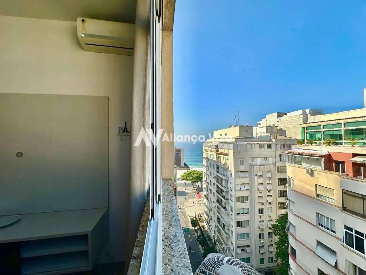 Apartamento 1 quarto todo mobiliado e com vista mar para locação em Copacabana - Foto 3