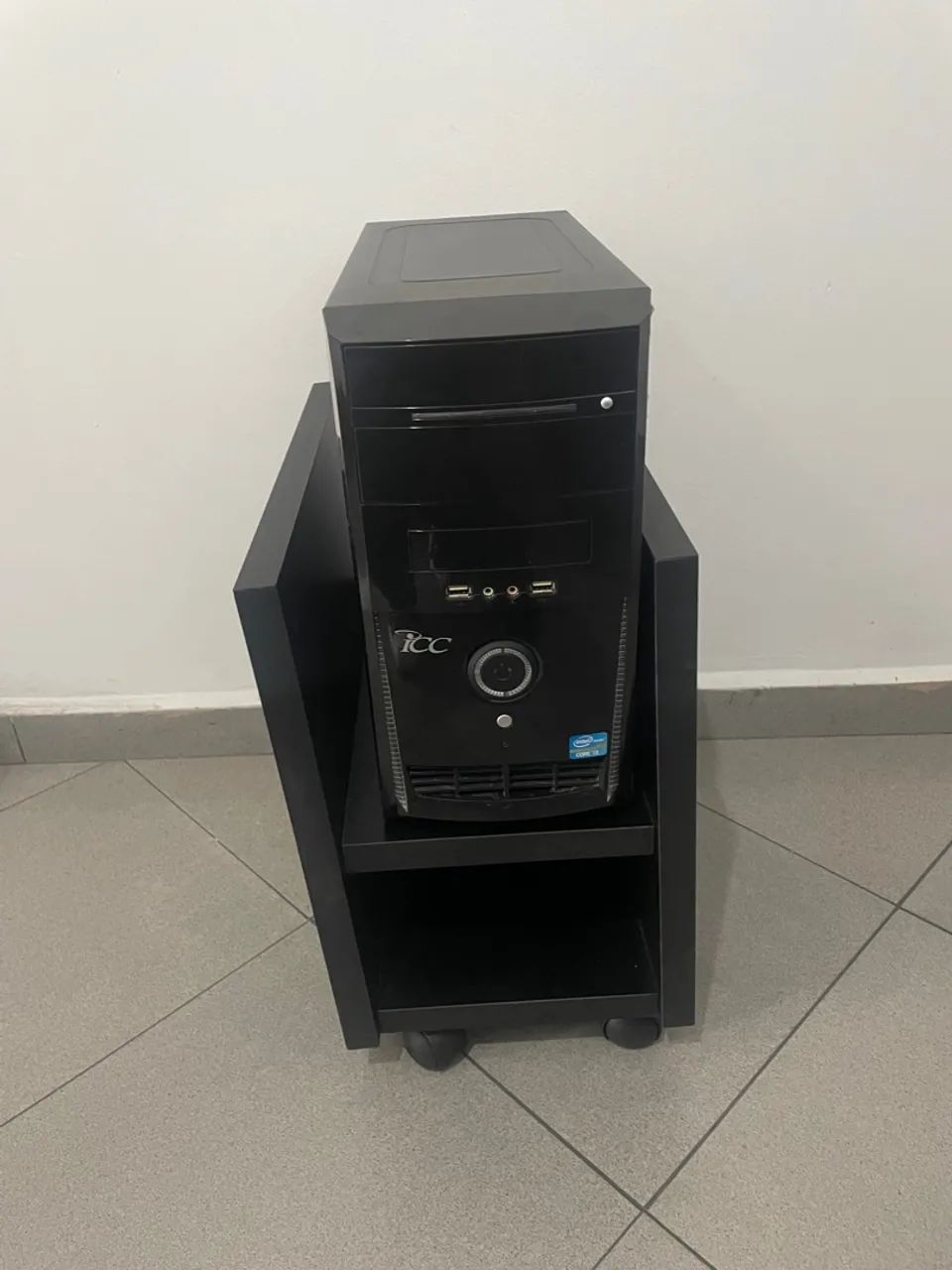 Suporte para CPU com Rodinhas - Ideal para Escritório