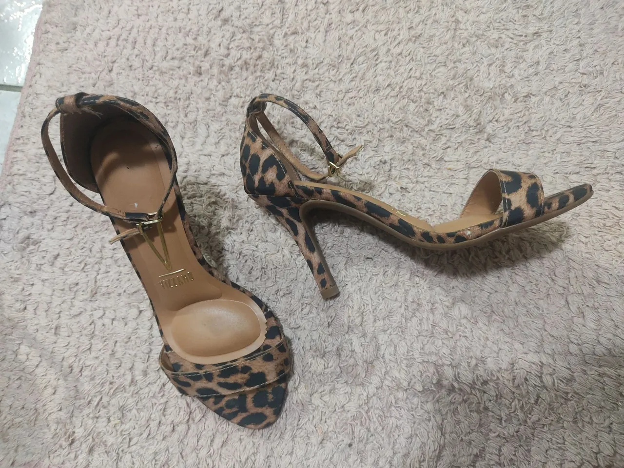 Sandália Salto Animal Print Vizzano