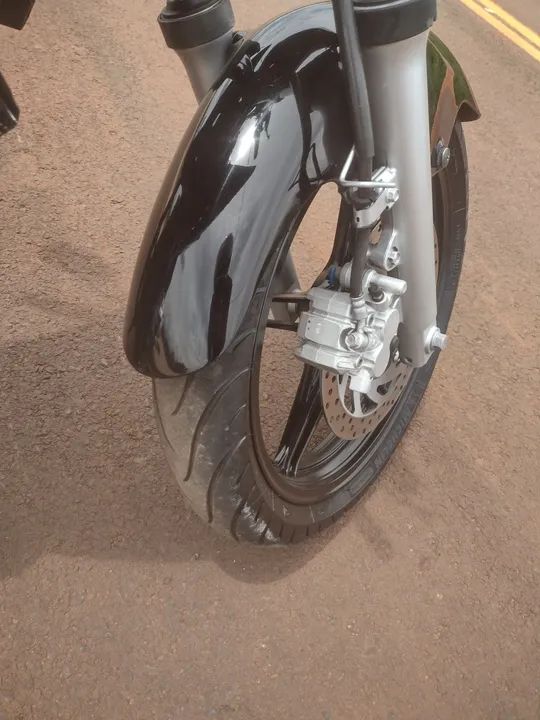 Moto Fazer 250cc - Preta - Ótimo estado - Foto 2