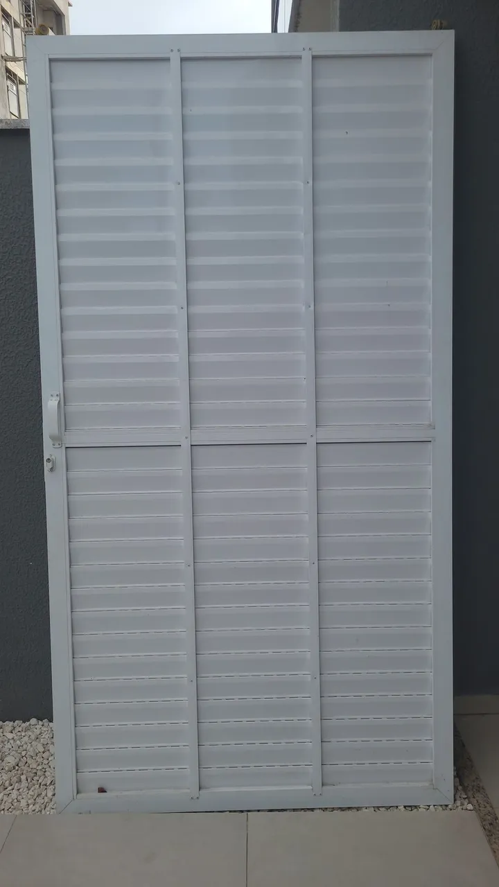 Porta de alumínio branco de correr 1.10 X.210