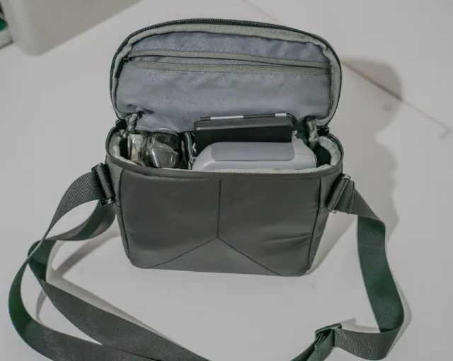 Drone DJI Mini 4 Pro FlyMore Combo - Foto 5