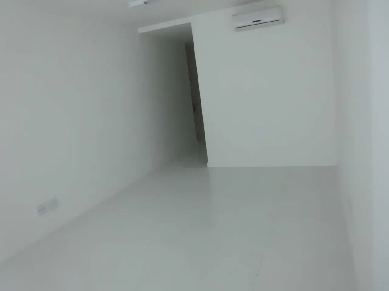 OPORTUNIDADE!!!  Sala ou Consultório, 30 m, divisórias, banheiro, Janelão, cortina, 2 Spli - Foto 6