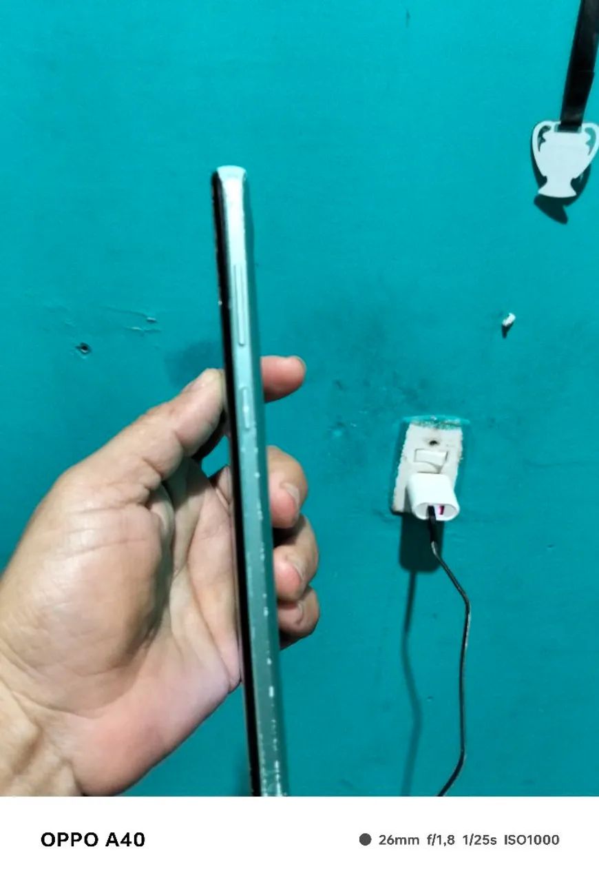 Samsung A 03 CORE/ tela trincada e entrada de voz chiando , porém funcionando normalmente - Foto 3