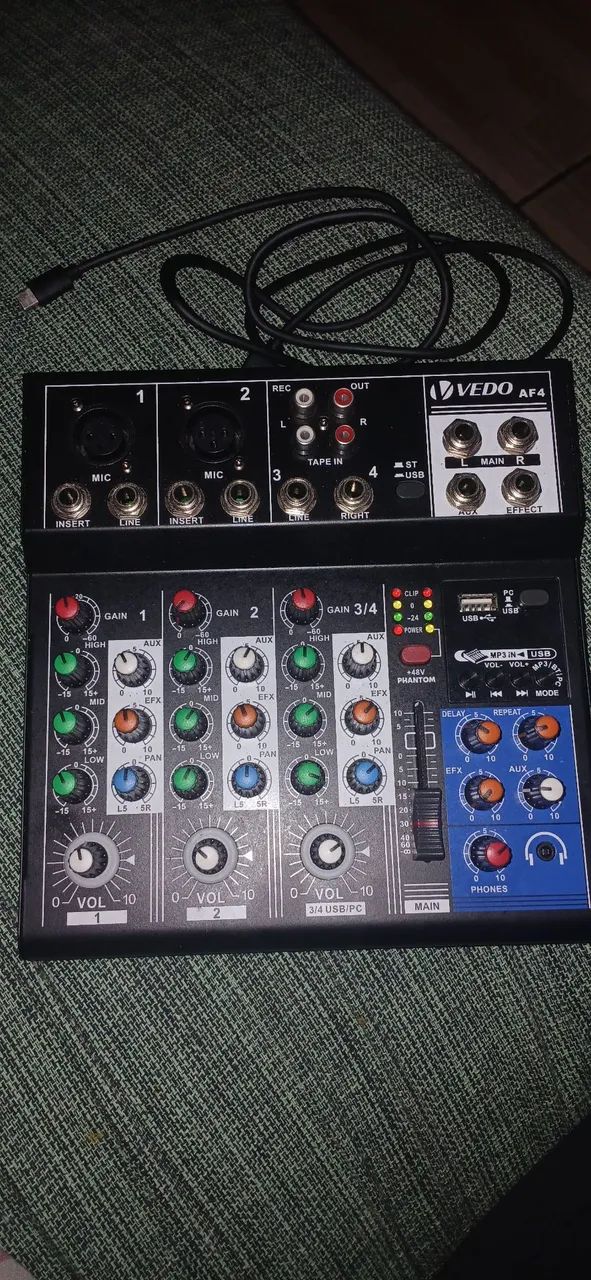 Mesa de mixagem - Foto 2