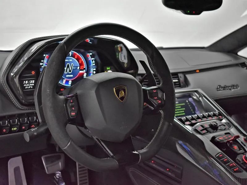 Lamborghini Aventador S LP 740-4, foto 13 de 20