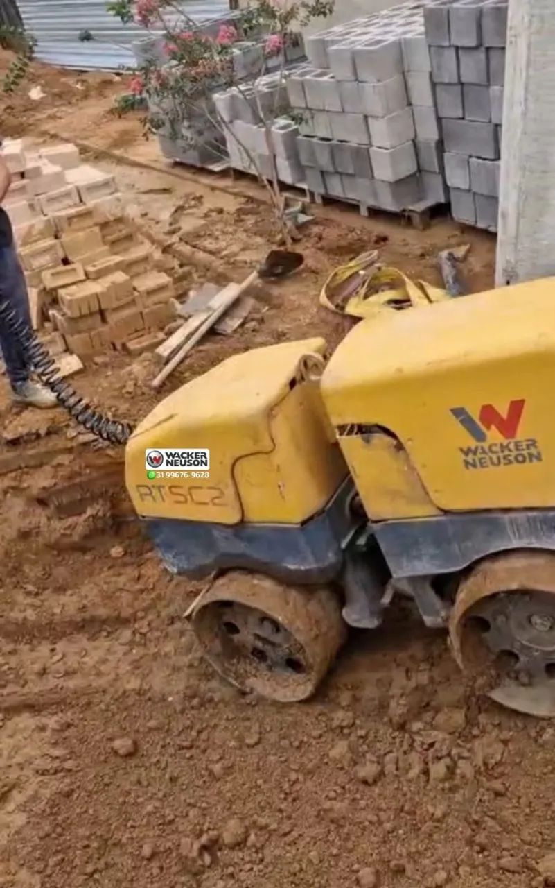 Rolo compactador Walcker Neuson RTSC2 controle via cabo  - Foto 5