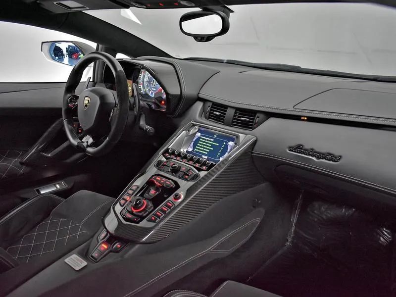 Lamborghini Aventador S LP 740-4, foto 14 de 20