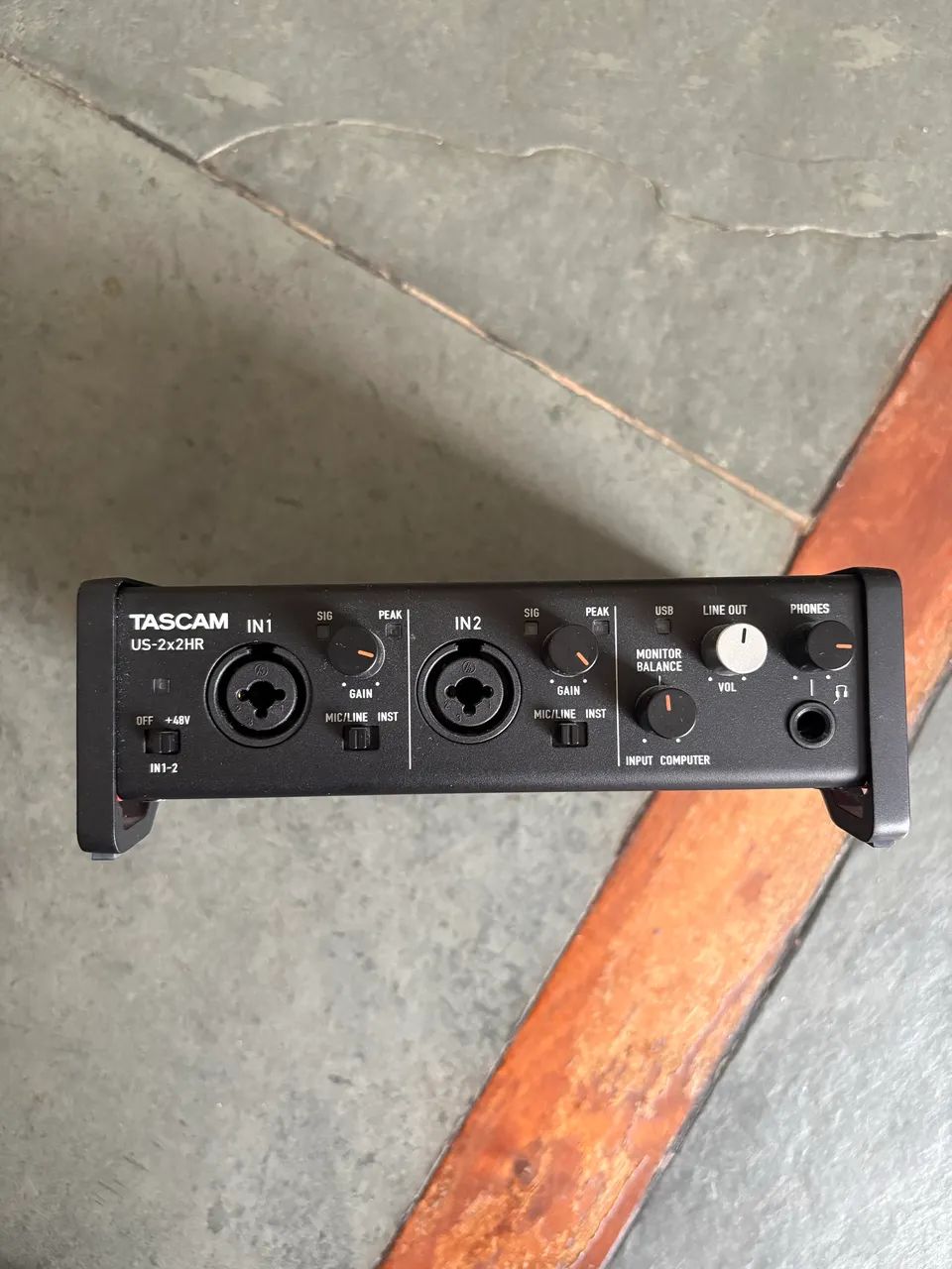interface de audio tascam 2X2 HR