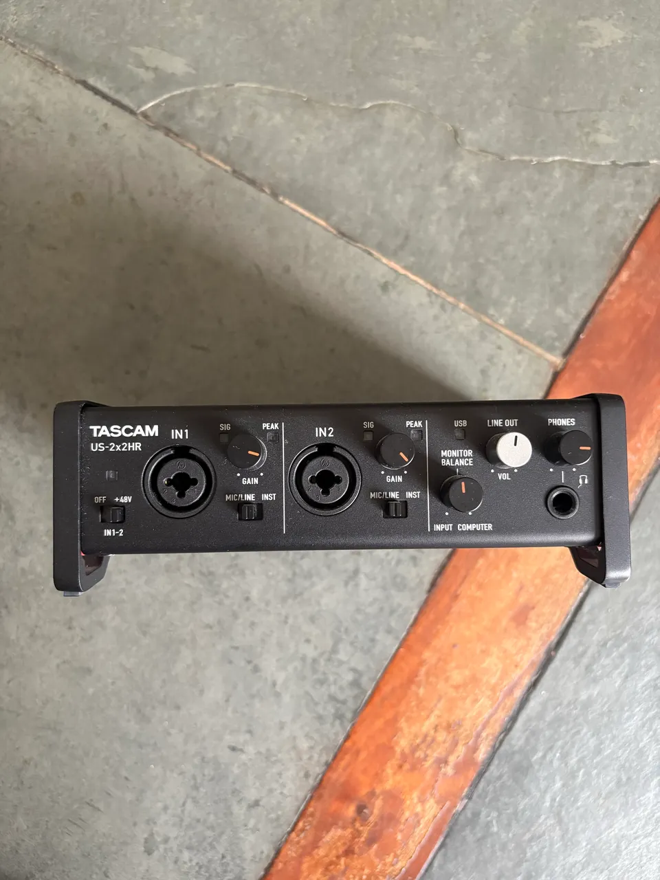 Tascam Portastudio 414 - 4 canais, gravação em fita K7