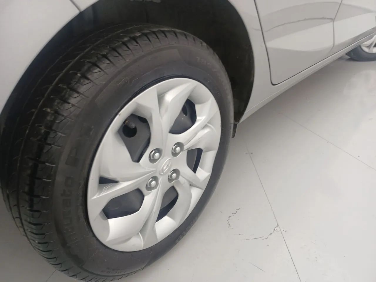 Hyundai HB20 Comfort 1.0 Flex 12V Mec., foto 14 de 18