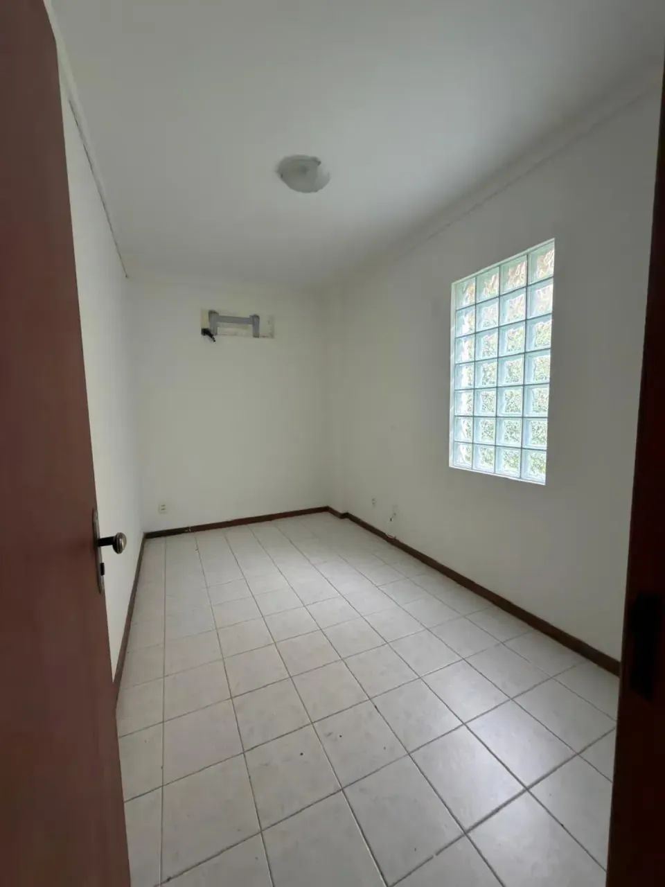 SALA NA GARIBALDI  - CONSULTÓRIO OU ESCRITÓRIO - Foto 2