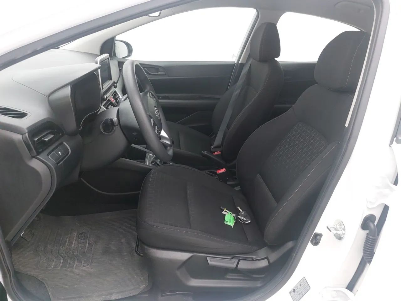 Hyundai HB20 Comfort 1.0 Flex 12V Mec., foto 16 de 18