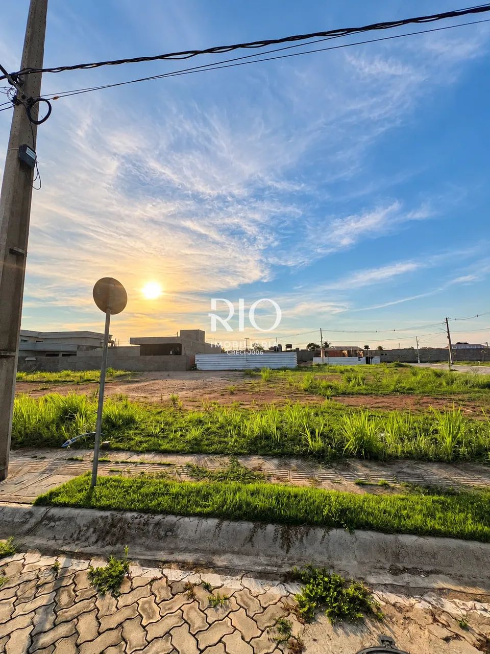 Lote de esquina com 372,37 m² - Foto 4