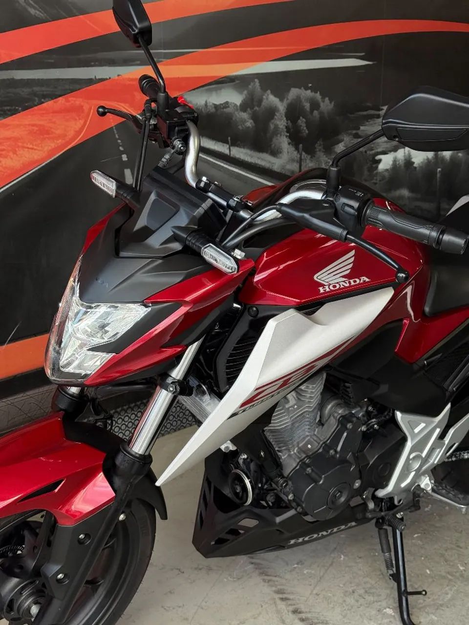 Twister 300 ABS 2026 - Foto 3
