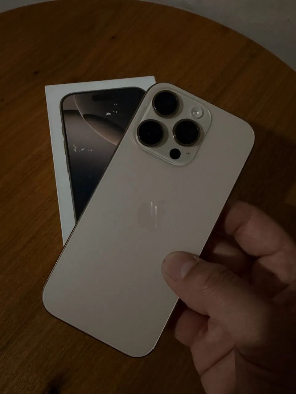 iPhone 16 Pro Dourado - Parcelamento em até 18x - Foto 2
