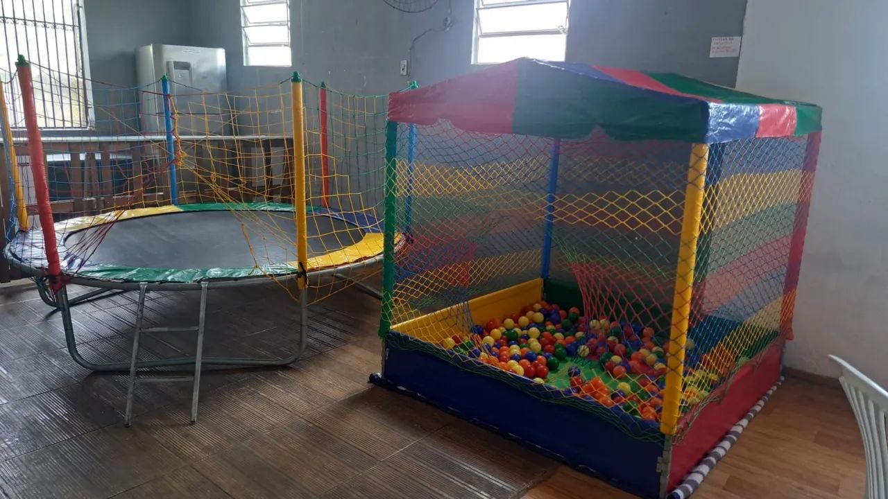 Pula pula e piscina de bolinha  - Foto 4