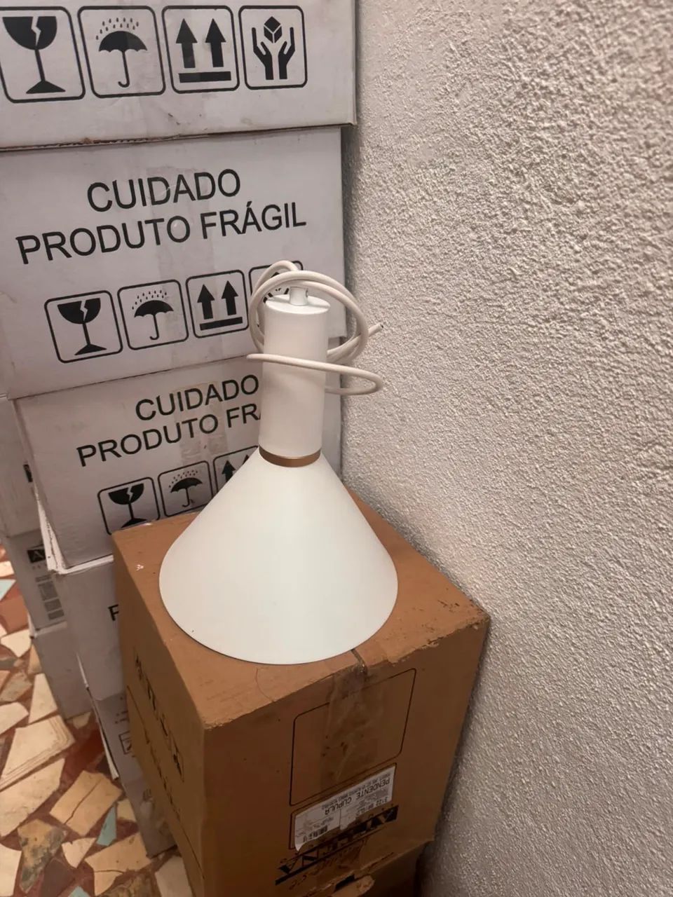 Luminárias Attena
