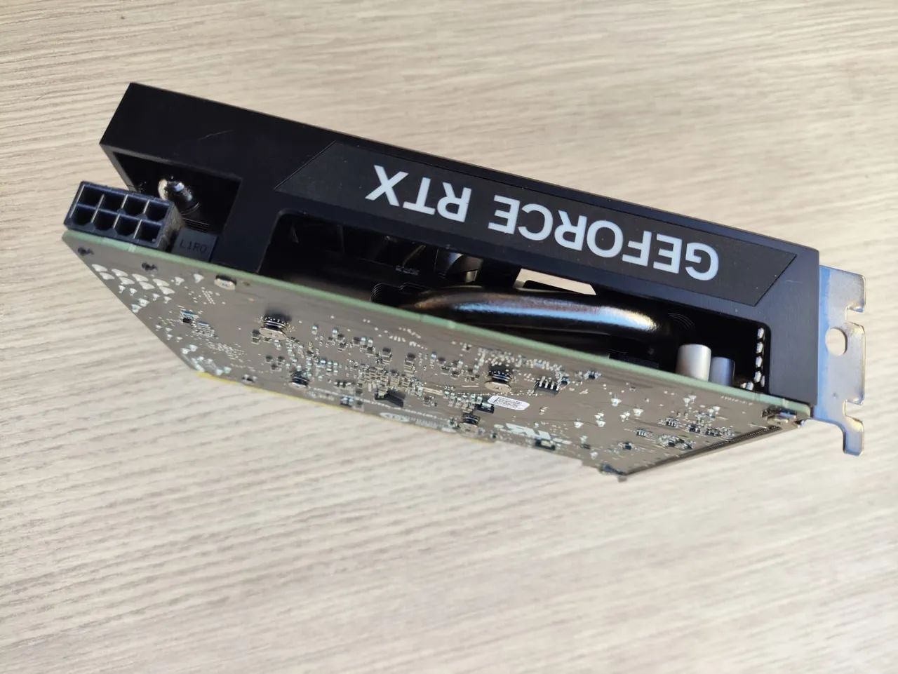 GeForce RTX 4060 - Foto 2