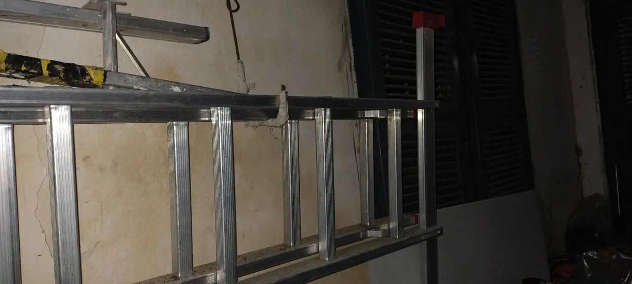 Escada de aluminio