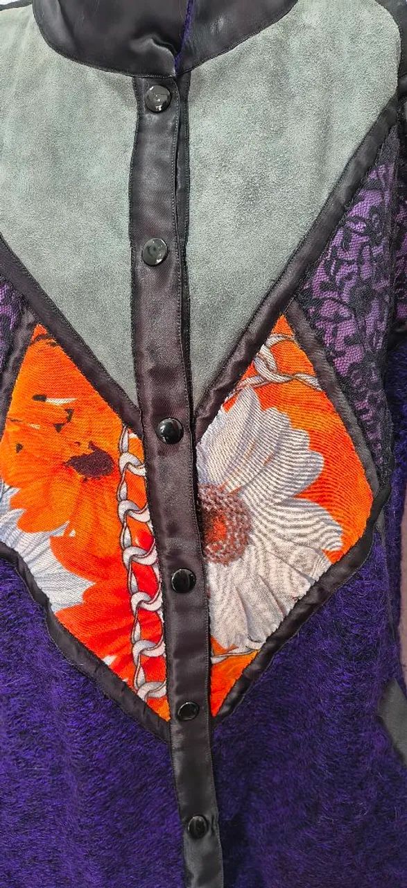 JAQUETA estilo VINTAGE E PATCHWORK - Veste TAM. M - Foto 4