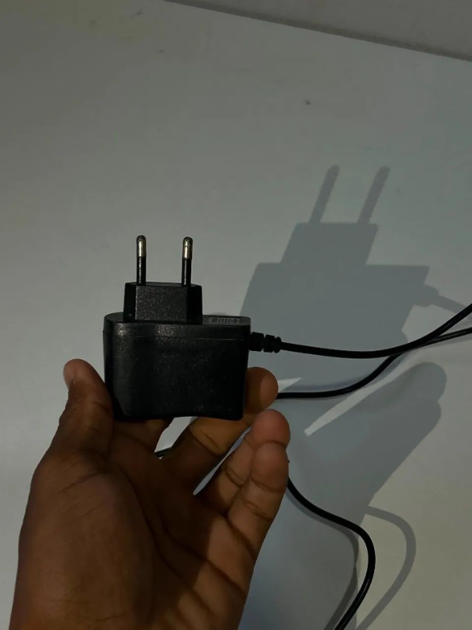 Fonte Carregador Bivolt ? Plug Redondo - Foto 2