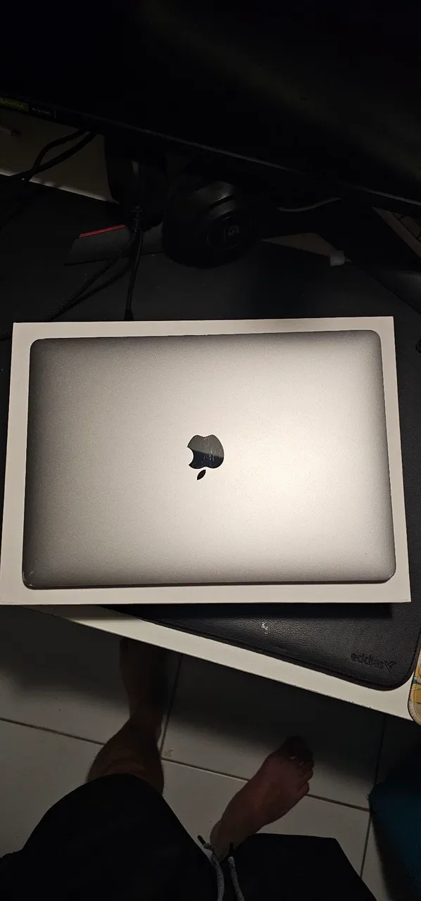 macbook late 2008