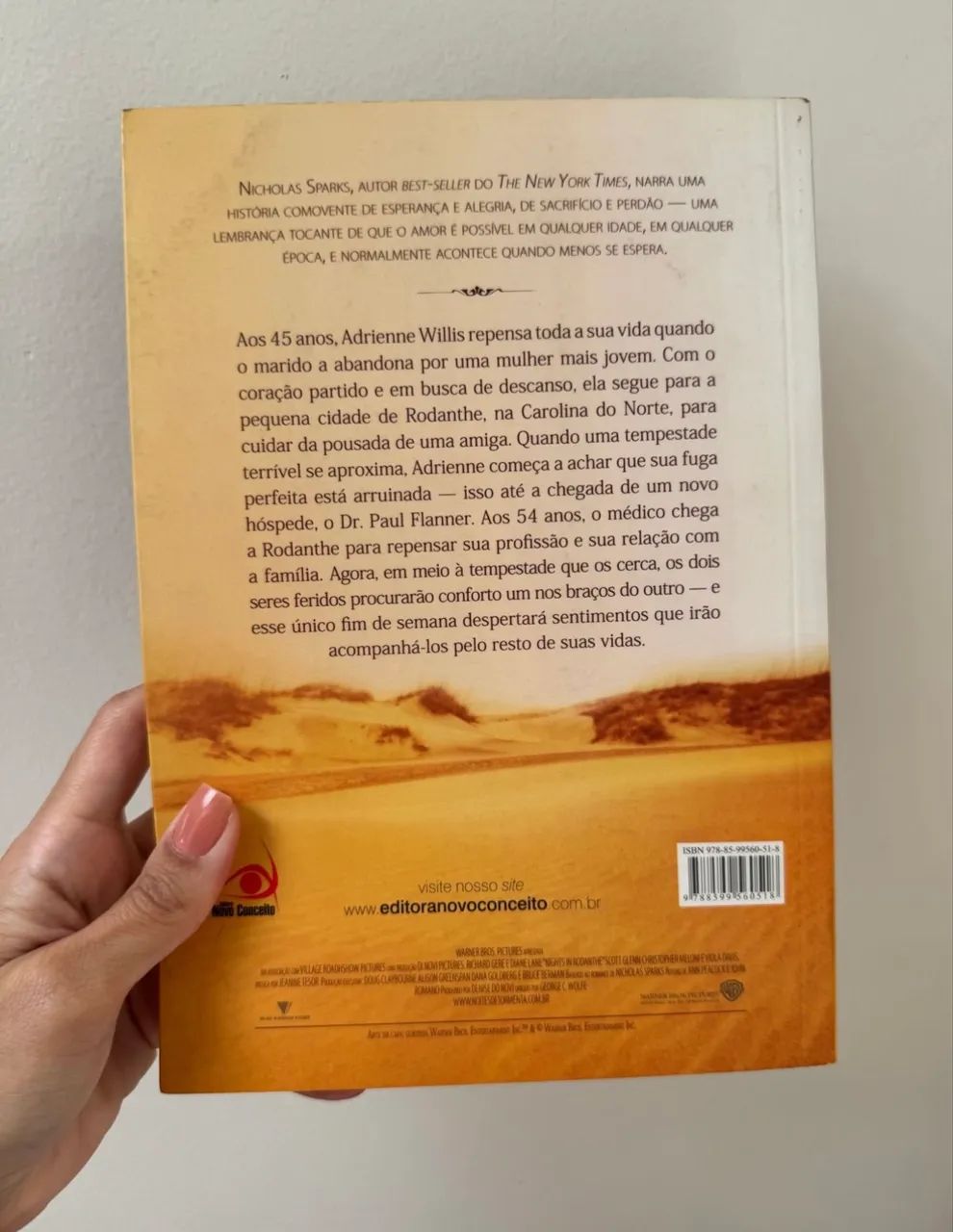 Livro noites de tormenta  - Foto 2