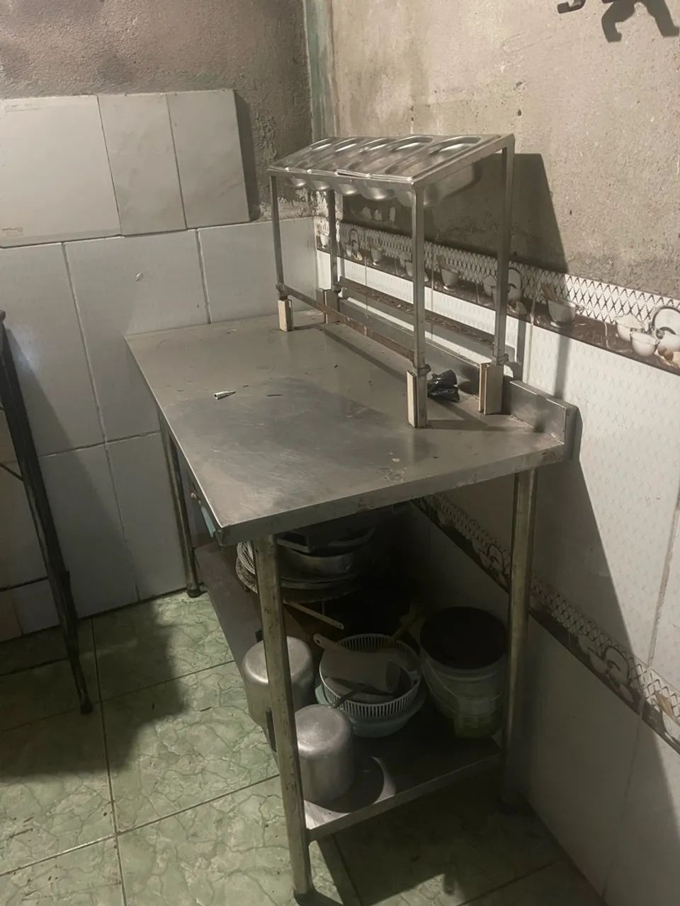 Mesa Condimentadora  para manipulação de alimentos  - Foto 2