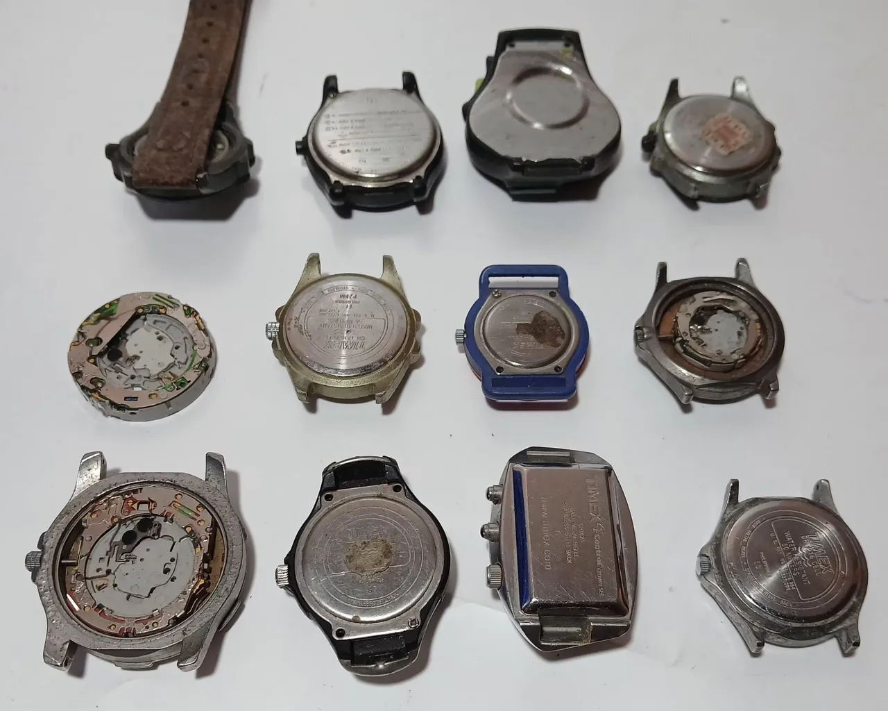 lote 12 partes de relógios timex - para retirada de peças - Foto 5