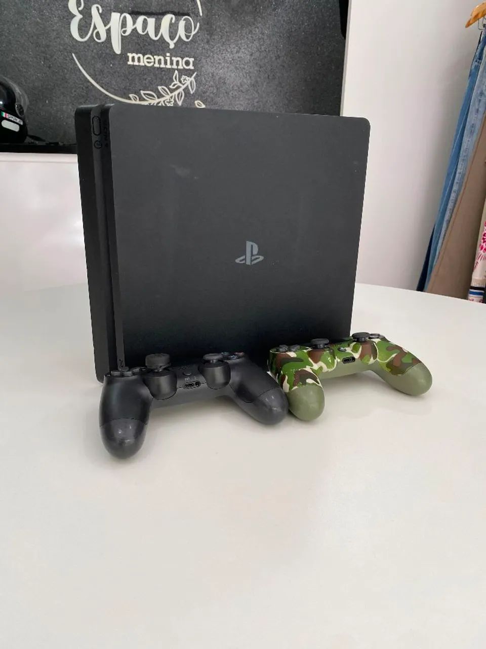 ps4 Slim 1TB 2 Controle  - Foto 2