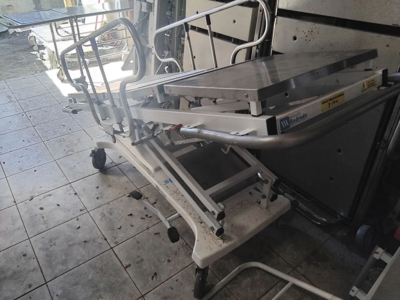 Maca hospitalar inoxidável para procedimentos  - Foto 3
