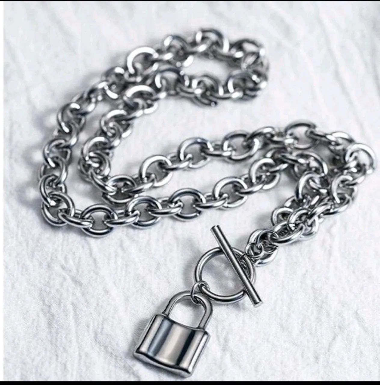 Colar de aço cadeado inspiração Tiffany - Foto 4