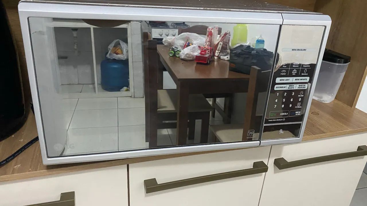 Microondas LG 30 litros  - Foto 2