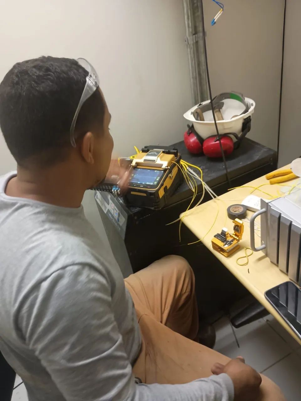 Reparo em fibra óptica  - Foto 2