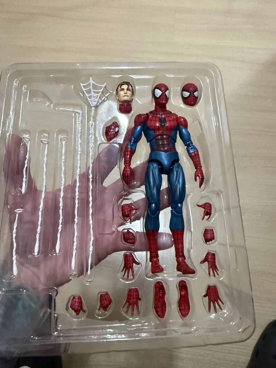 Action Figure Mafex Spiderman Comic Version 075 - Hobbies e
